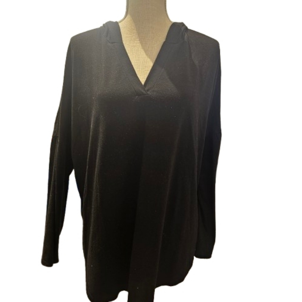Black Women's Lightweight Hoodie With 3/4 Sleeves
